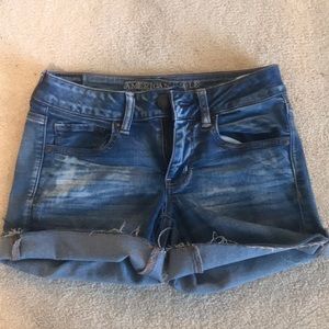 American eagle med wash denim shorts